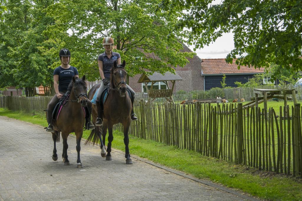 De Zandkant Biezenmortel Buitenkant foto